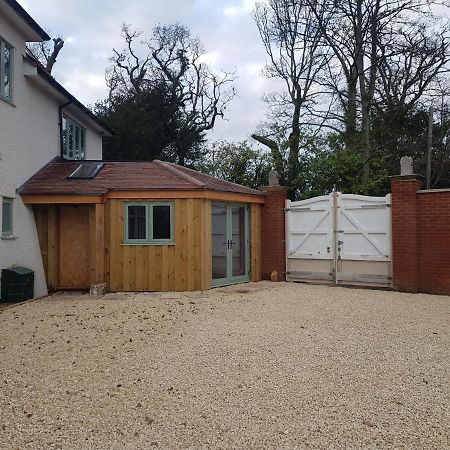 The New Forest Manor Apartment Lymington Extérieur photo